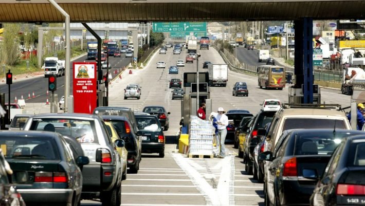 Ο φόβος της μεγάλης εξόδου: Αυτά είναι τα 2 ακραία μέτρα που εξετάζει η κυβέρνηση εν όψει Πάσχα