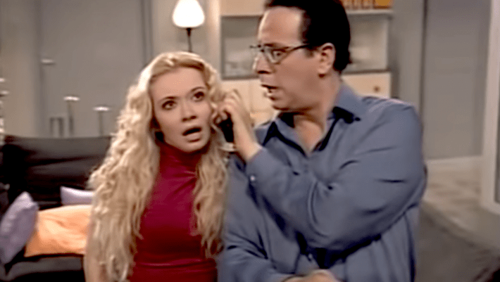 10/10 ούτε η Κατακουζήνα: Σου δίνουμε 10 φώτος του Χάρη Ρώμα, μπορείς να βρεις από ποια σειρά είναι;