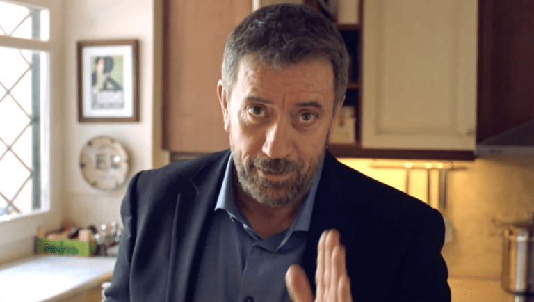 Σπύρος Παπαδόπουλος: Η αλλαγή που έκανε στο σποτάκι «Μένουμε Σπίτι» και δεν μάθαμε ποτέ