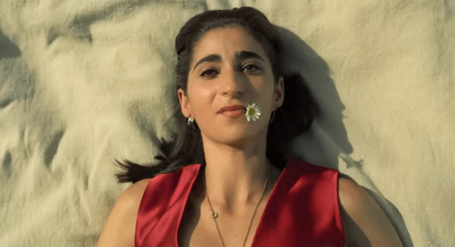 Αποκλειστικό υλικό από τα γυρίσματα: Το ανατριχιαστικό βίντεο από τον θάνατο της Ναϊρόμπι και η συγκίνηση των ηθοποιών