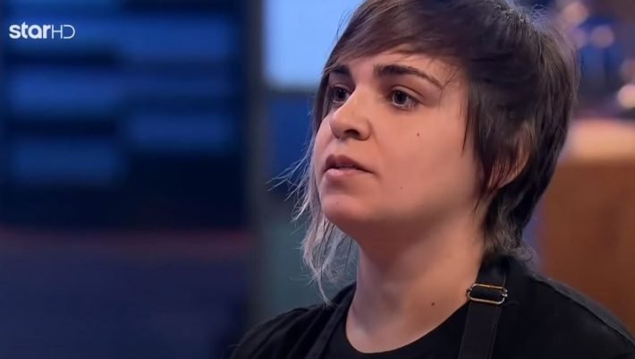 Τα ντοκουμέντα: Οι φωτό της Ντέμη να τρώει κρυφά σαλάμια και τυριά στο σπίτι του MasterChef (Pics)