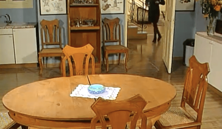 10/10 ούτε για αστείο: Σου δίνουμε την κουζίνα του σπιτιού του πρωταγωνιστή, θα αναγνωρίσεις τη σειρά;