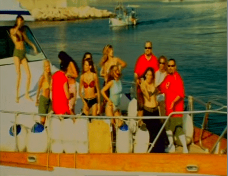 10/10 ούτε για αστείο: Σου δίνουμε 10 αγαπημένα καλοκαιρινά ελληνικά τραγούδια, θα βρεις τον στίχο που λείπει;