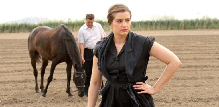 Έμεινε μισή! Το «Λενιώ» γυρίζει αγνώριστο, με υπερβολικά αδύνατο κορμί στα νέα επεισόδια (Pic)