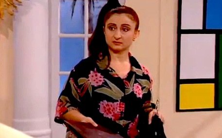 10/10 ούτε μισός: Σου δίνουμε 10 οικιακές βοηθούς ελληνικών σειρών, θυμάσαι τα ονόματά τους;