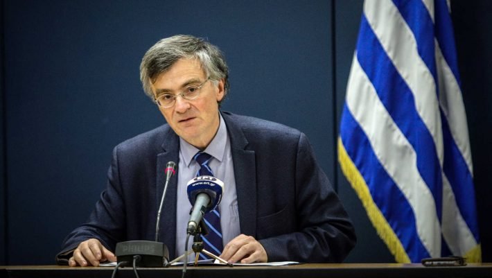 Δεν βάλατε μυαλό: Η ανατρεπτική επιστροφή του Σωτήρη Τσιόδρα λόγω του κορωνοϊού (Pics)