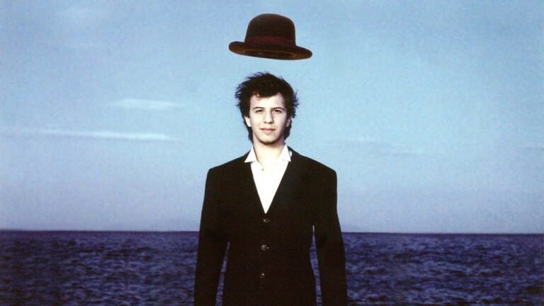 Εξαφανίστηκαν από προσώπου γης: 5 ταλαντούχοι Έλληνες τραγουδιστές που χάθηκαν ξαφνικά τα μουσικά τους ίχνη