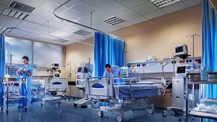 Αριθμός τεστ, αναλογία νεκρών-κρουσμάτων: Ο καθηγητής Γουργουλιάνης δίνει για πρώτη φορά τα αληθινά νούμερα