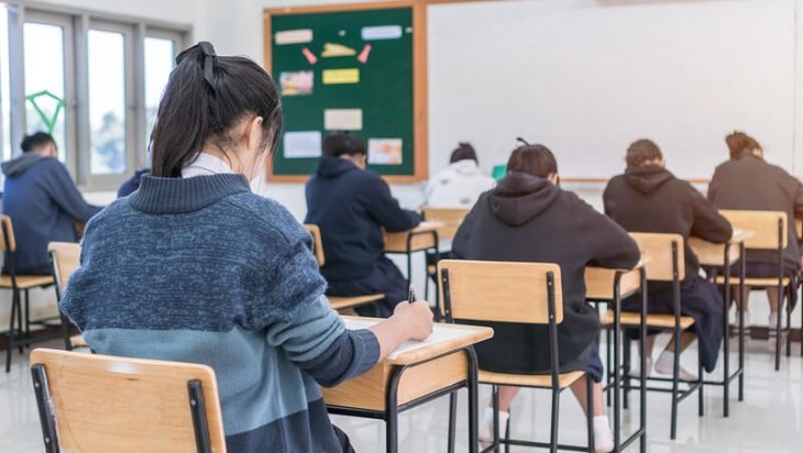 Σήμερα στις 16:00 ανακοινώνεται: Αλλαγή σε σχολεία-πανεπιστήμια μετά τα 284 κρούσματα