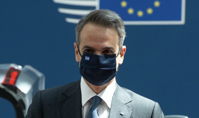 Εντολή Μητσοτάκη: Τα 2 αυστηρά μέτρα που ανακοινώνονται αύριο μετά τα 667 κρούσματα