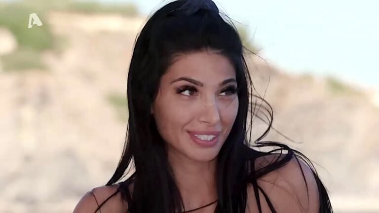 Nα τι έχασες Βασιλάκο: Κυκλοφόρησε «απαγορευμέvη» φωτό της Σίας του «The Bachelor» (Pic)