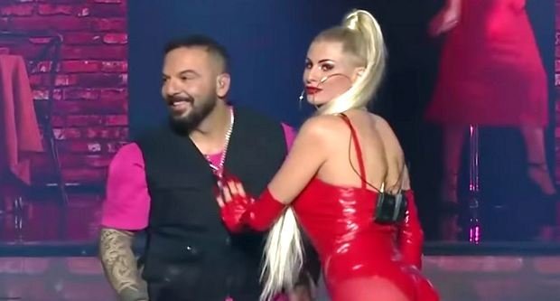 Η Ευρυδίκη Παπαδοπούλου εκτελεί, κυριολεκτικά, το caliente