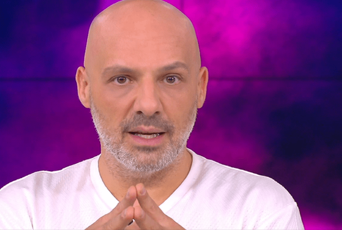 H on-air απάντηση του Νίκου Μουτσινά σε υβριστικό σχόλιο