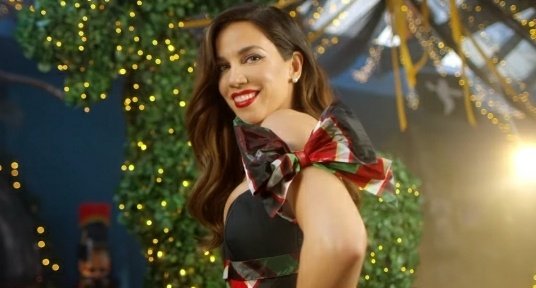 “Τα Χριστούγεννα μου εσύ” Το τραγούδι των φετινών εορτών από την Κατερίνα Στικούδη