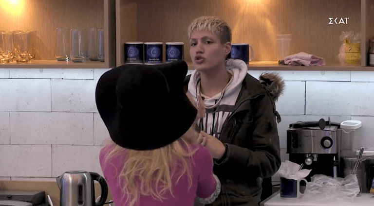 Το τερμάτισε ο Θέμης: Η απίστευτη ατάκα για τη σεξουαλική του ζωή (Vid)