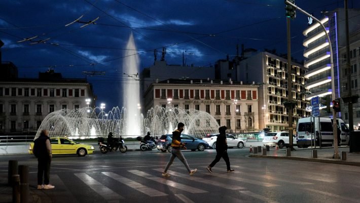 Τελευταία εξέλιξη: Τι θα γίνει με το lockdown τα Χριστούγεννα