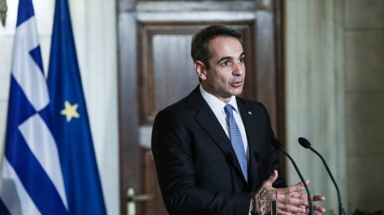 Εξέλιξη-βόμβα: Και επίσημα παράταση lockdown στην Αττική μετά το σημερινό ρεκόρ των 3.316 κρουσμάτων