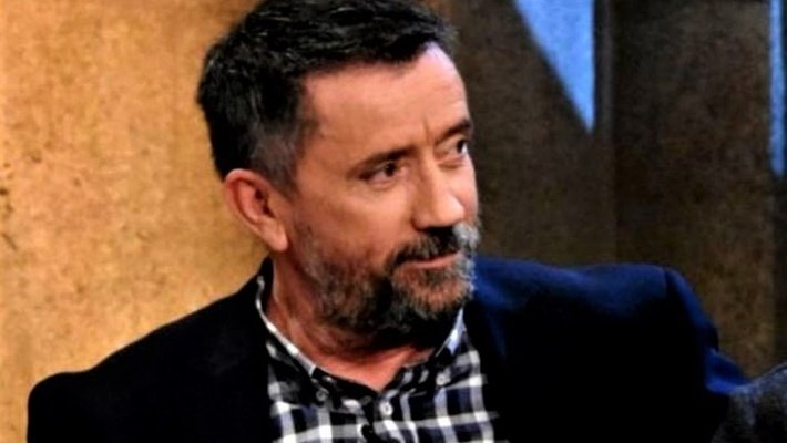 Το νέο μαλλί του Βασίλη Παπακωνσταντίνου που άφησε άφωνους όλους στο «Στην υγειά μας» (Pic)