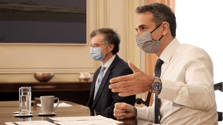 Επιστρέψαμε στον Μάρτη: Αυτά είναι τα μέτρα που έρχονται μετά τη ραγδαία αύξηση των κρουσμάτων