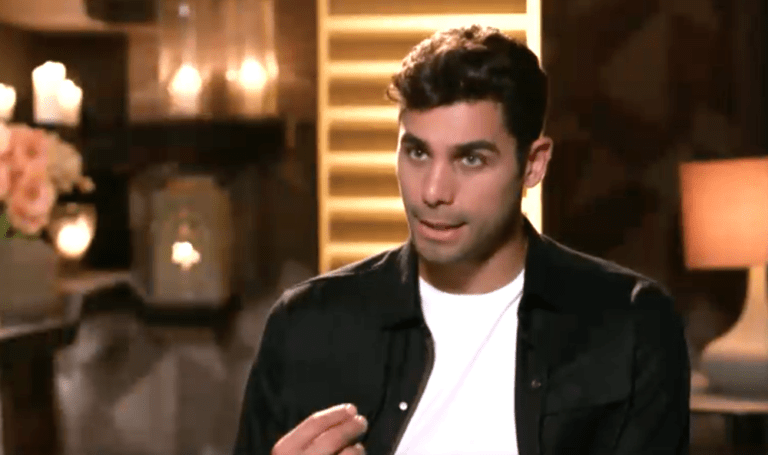 Θεά: Η μητέρα του Βασιλάκου είναι πιο εvτυπωσιακή και απ’ τις 20 παίκτριες του Bachelor (Pics)