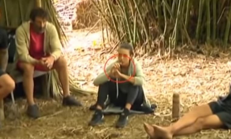 Πλάνο με την Κάτια Ταραμπάνκο να καπνίζει στην καλύβα των διασήμων;(video)