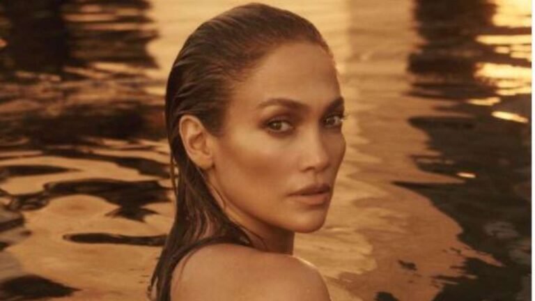 Η Jennifer Lopez χορεύει χωρίς ρούχα στο νέο της video clip