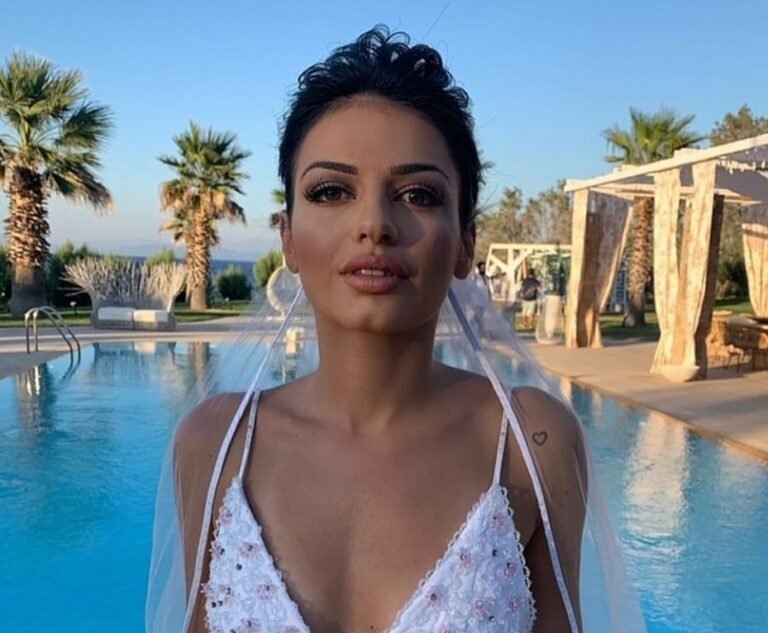 Με αυτόν τον άντρα “έπνιξε” τον πόνο της για τον Βασιλάκο η Ατζελίνα(photos)