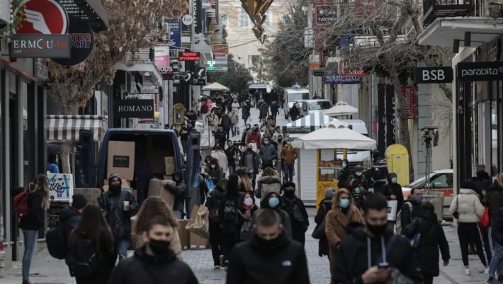 Κλείδωσε: Το πρώτο νέο μέτρο που παίρνει η κυβέρνηση μετά τον συνωστισμό στα μαγαζιά