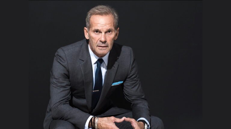 Εξοργισμένος ο Κωστόπουλος: Κλείνει στόματα με την απάντησή του για Λιόλιου και Ντουμπάι