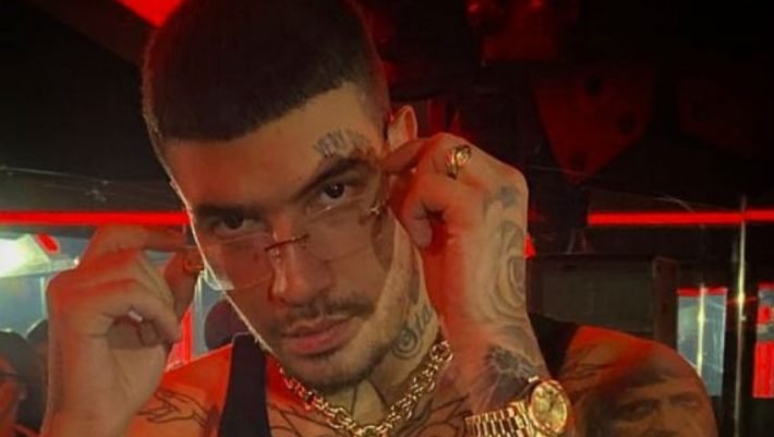 Λάθος εποχή γι’ αυτό: O νέος στίχος του SNIK που προκάλεσε χαμό στο Twitter μετά την υπόθεση βιασμού