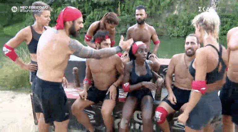 To παράκανε ο κάμερα μαν:  To απαράδεκτο πλάvo παίκτριας που τράβηξε ενώ αυτή κοιμόταν (Pic)