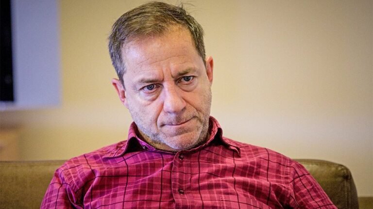 «Στη ΓΑΔΑ τώρα ο Λιγνάδης» – Πληροφορίες της ΕΡΤ για ένταλμα σύλληψής του