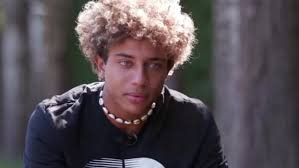 Ηρακλής Τσουζίνοβ: “Μου ασκούσαν bullying, ήθελαν να με βλέπουν να κλαίω”