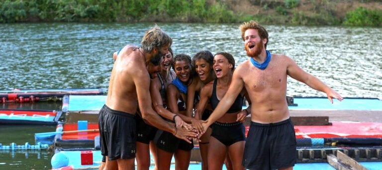 Survivor: Τέλος «Κόκκινοι» και «Μπλε»