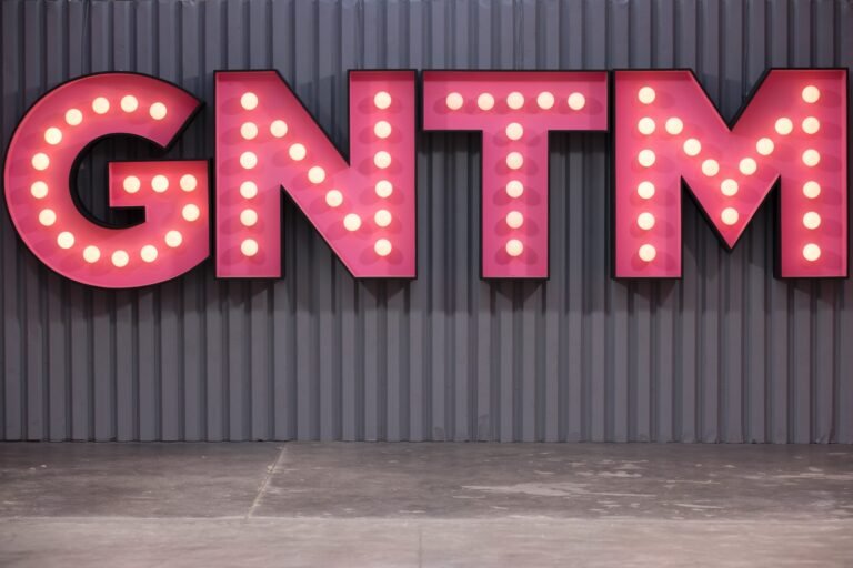 Ίδια η Φουρέιρα: Αυτή είναι η αλβανικής καταγωγής κοκκινομάλλα παίκτρια του GNTM 5 που πάει για τη νίκη (Pics)