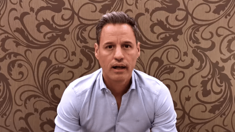 Η νέα, απίθανη ανάρτηση του Γρηγόρη Πετράκου για τον κορωνοϊό ξεπέρασε όλες τις προηγούμενες (Pic)