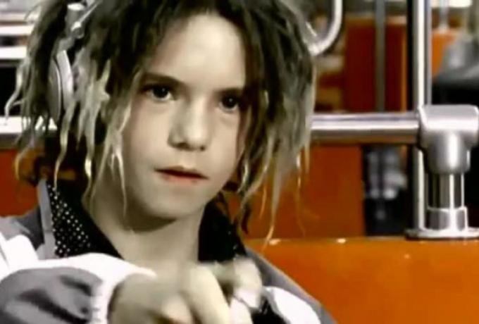 Aσεντεχέ»,«Αλίκη Μπομπονέα»: 5 τραγούδια που ακόμα και σήμερα 2/3 Έλληνες εξακολουθούν να τα λένε λάθος