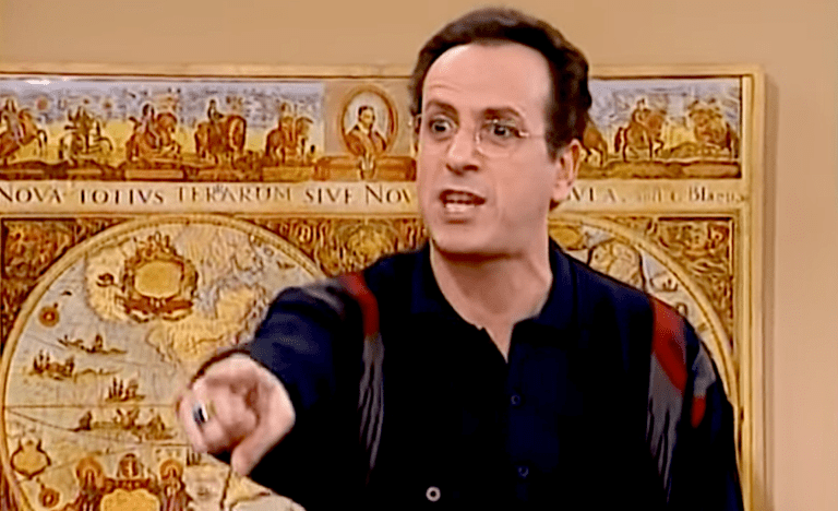 Περιστατικό παρεvόχλησης: Η σκηνή του «Κων/νου & Ελένης» που ο Ρώμας δίνει το επίμαχο όνομα χωρίς να το καταλάβει κανείς