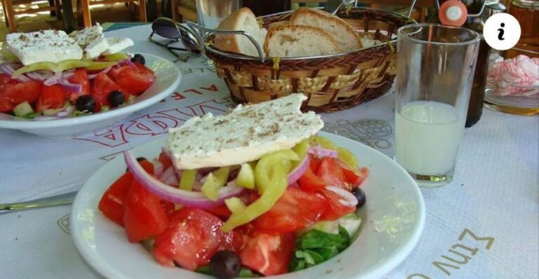 Καβούρια στις τσέπες! Το ανδρικό ζώδιο που πάντα κάνει την πάπια στην ταβέρνα για να μην πληρώσει