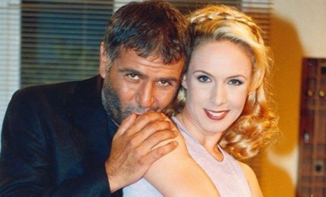 «Κάθε βράδυ ακούγονται ουρλιαχτά από το σπίτι του»: Αυτός κληρονόμησε την περιουσία του Νίκου Σεργιανόπουλου μετά τη δολοφονία του