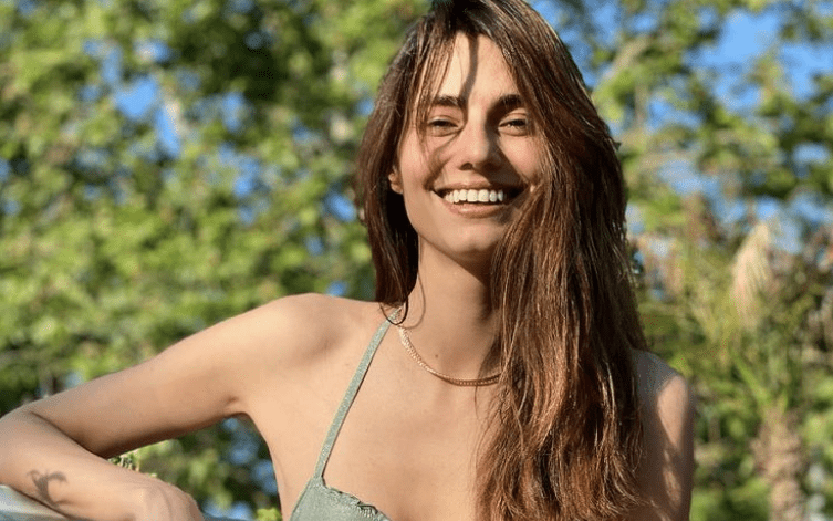 Ασυγκράτητη η Ηλιάνα Παπαγεωργίου με τον νέο της σύντροφο: Οι φωτογραφίες-φωτιά στην παραλία (Pics)