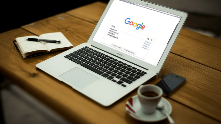 «Βρομιά ή βρωμιά»; Mόνο 1/20 γράφει σωστά και τις 10 ελληνικές λέξεις που οι περισσότεροι εξακολουθούν να κάνουν λάθος. Εσύ;