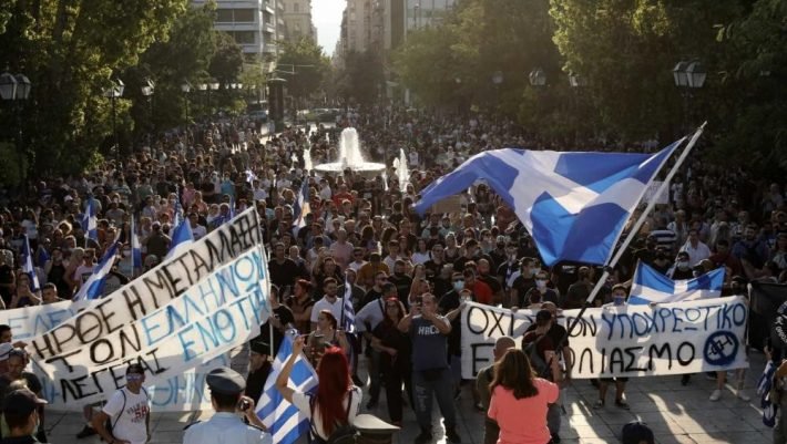 Τα 4 έξυπνα μέτρα που θα κάνουν και τους πιο φανατικούς αντιεμβολιαστές να εμβολιαστούν