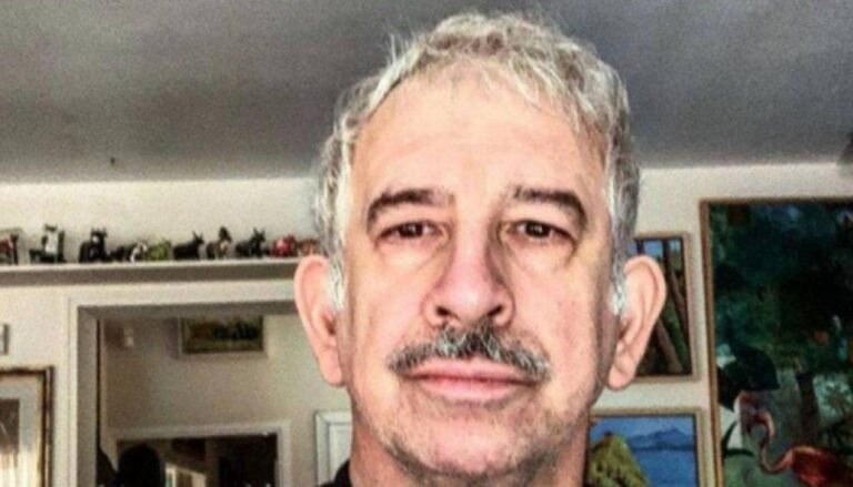 Άγρια επίθεση στον Πέτρο Φιλιππίδη