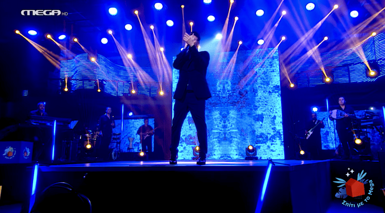 Δεν θα δέχεται ανεμβολίαστους στα μπουζούκια: Αντιδράσεις για την ανακοίνωση του κορυφαίου Έλληνα διασκεδαστή (Vid)