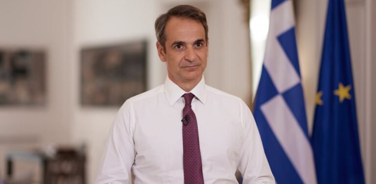 Χριστούγεννα: Αυτά είναι τα 3 νέα μέτρα που ανακοινώνει η κυβέρνηση