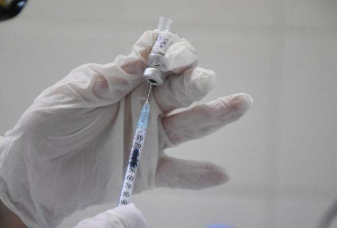 «Τόσο απέμεινε»: Ο CEO της Moderna που έχει πέσει μέσα σε όλα δίνει την ημερομηνία τέλους της πανδημίας