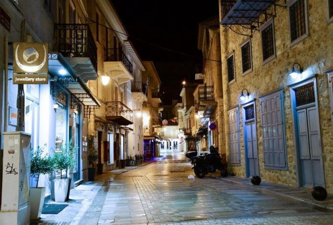 Επίσημο: Τα νέα μέτρα για εμβολιασμένους και ανεμβολίαστους που ανακοινώνει αύριο ο Πλεύρης