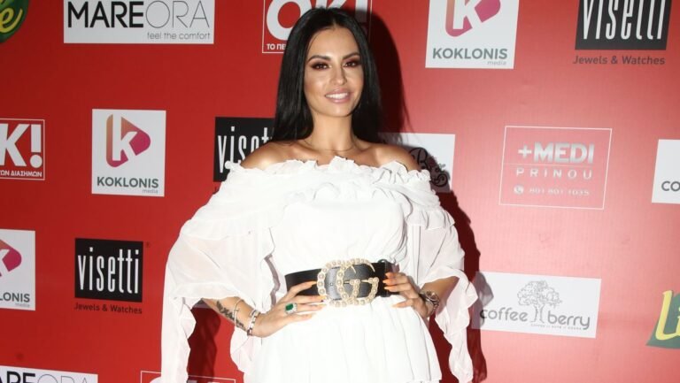 «Από ό,τι έμαθα είναι χάλια»: Τα νεότερα και η πρώτη φωτό της Δήμητρας Αλεξανδράκη μέσα από νοσοκομείο (Pic)