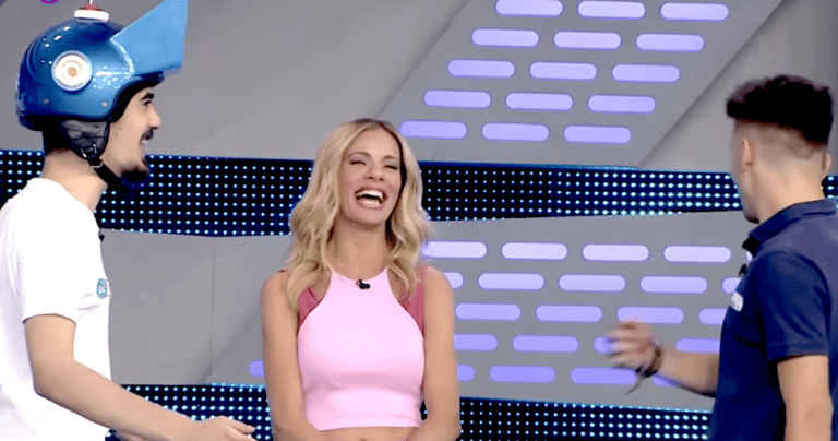 Μόνο για ενήλικες: Θεός παίκτης του «Ρουκ Ζουκ» γκρεμίζει το πλατό με την κίνκι ατάκα του (Vid)